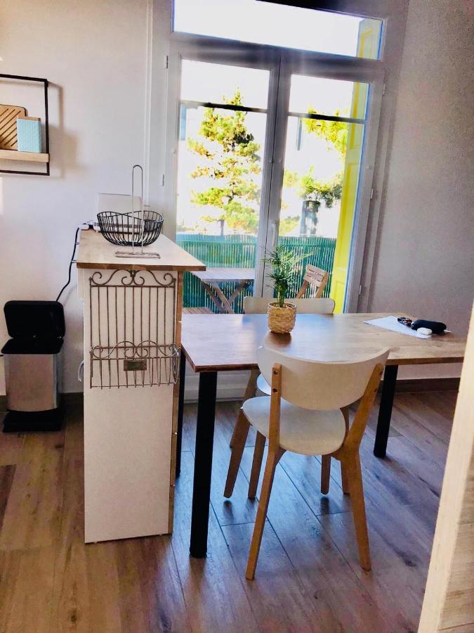 Un Petit Nid Les Pieds Dans L'Eau Apartment Argeles-sur-Mer Bagian luar foto